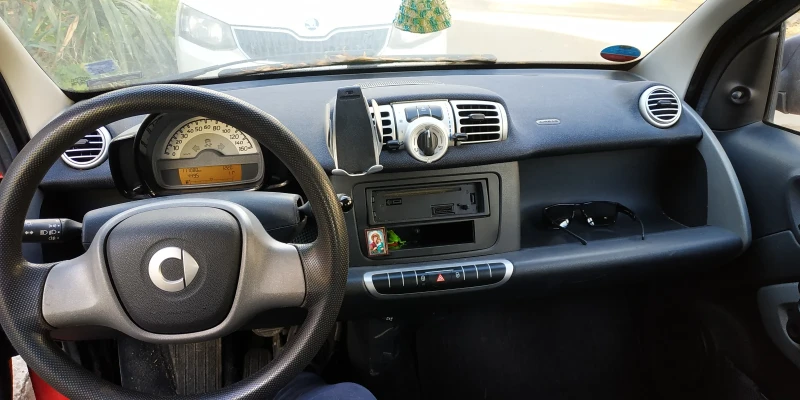 Smart Fortwo, снимка 10 - Автомобили и джипове - 48143377