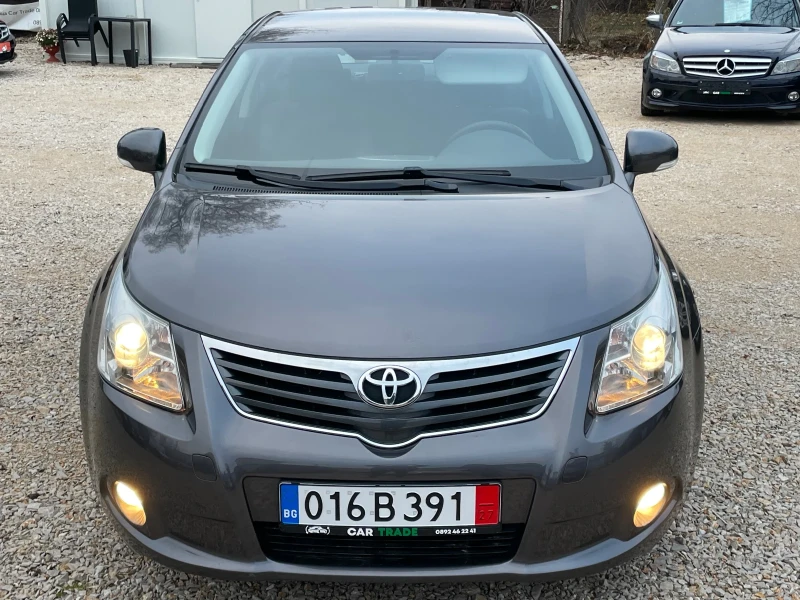 Toyota Avensis 1.8i/147/Автомат/Камера/Navi/Сервизна ист, снимка 2 - Автомобили и джипове - 48323578