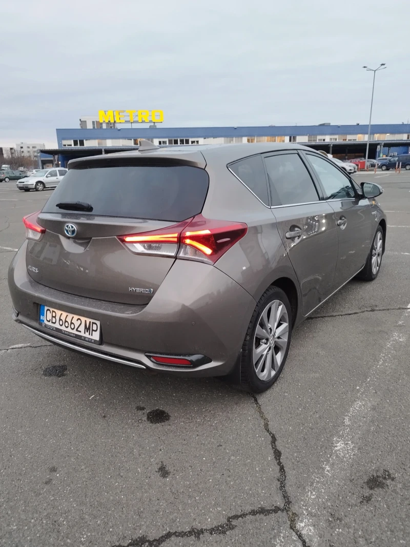 Toyota Auris Hybrid 1.8 Luna Plus, снимка 5 - Автомобили и джипове - 48385893