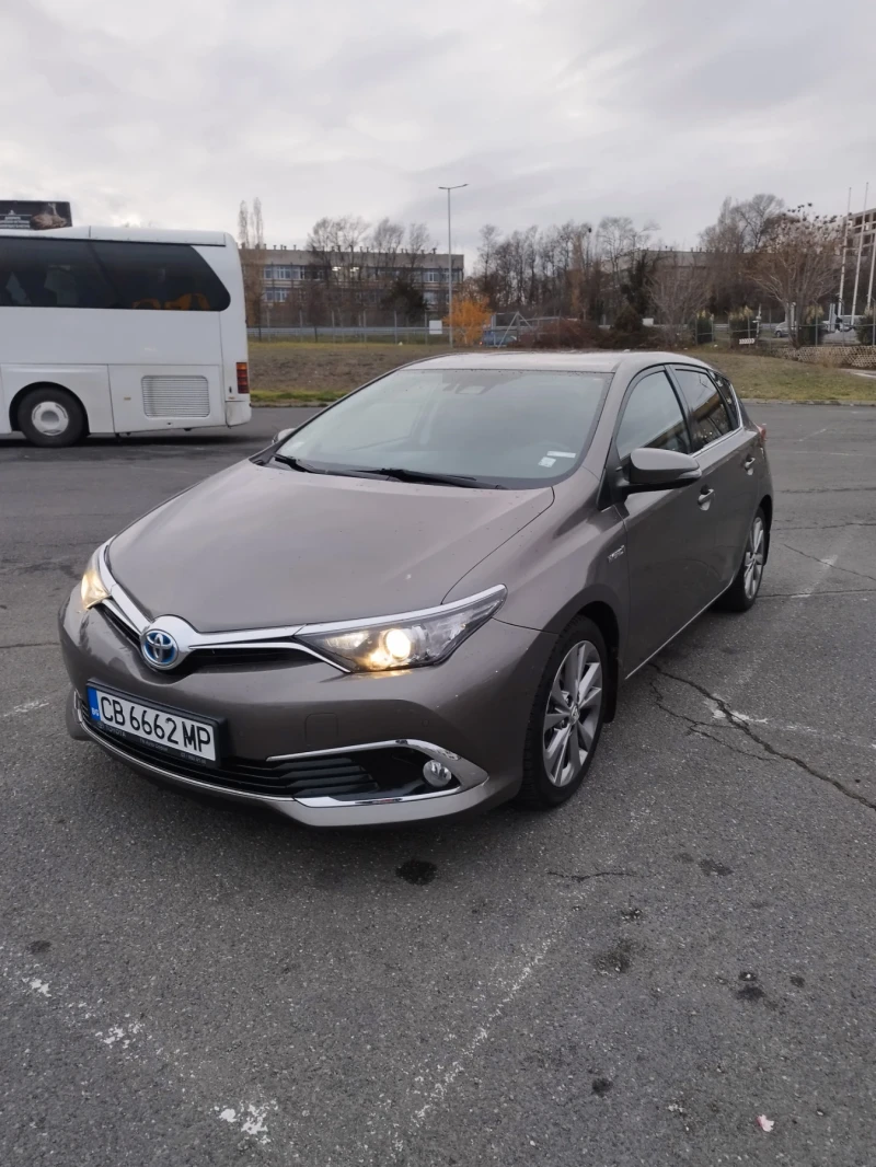 Toyota Auris Hybrid 1.8 Luna Plus, снимка 2 - Автомобили и джипове - 48385893