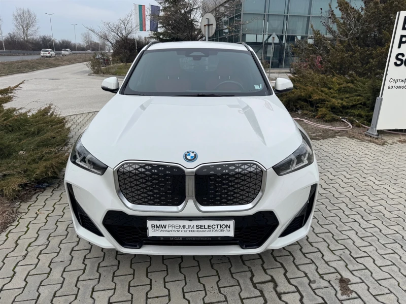 BMW iX1 eDrive20, снимка 8 - Автомобили и джипове - 48627809