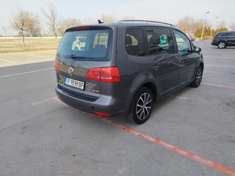 VW Touran 2.0TDI-DSG-NAVI, снимка 5 - Автомобили и джипове - 49113717