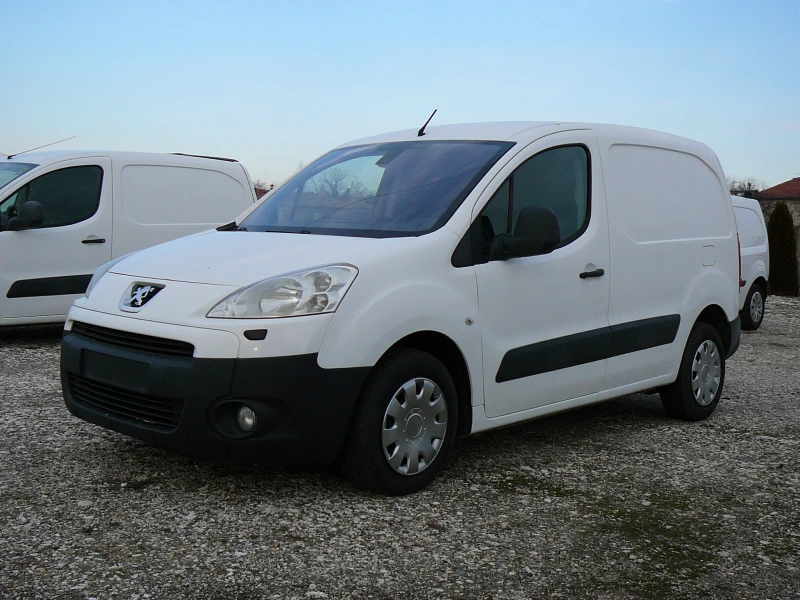 Peugeot Partner 1.6 hdi Клима 2+ 1, снимка 2 - Автомобили и джипове - 49249570