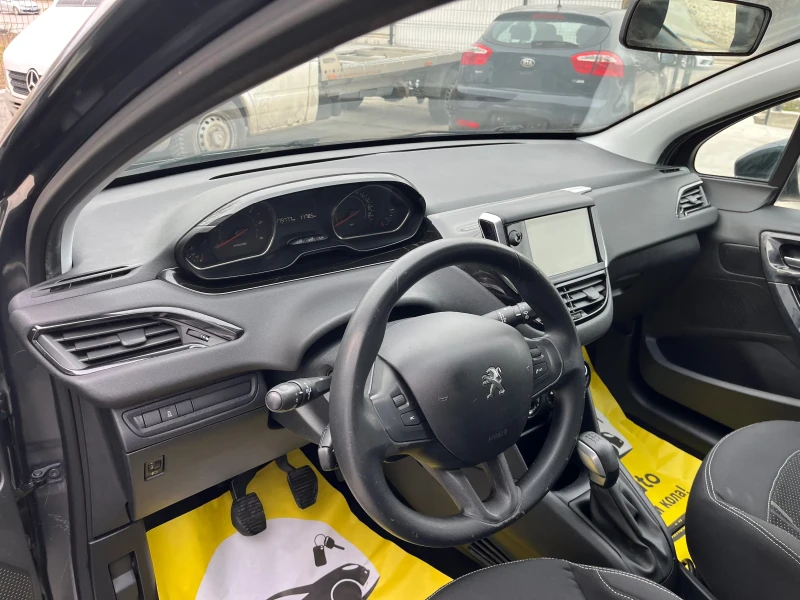 Peugeot 208 1.4hdi, снимка 11 - Автомобили и джипове - 49453278