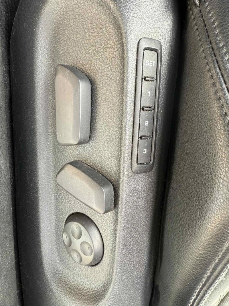 VW Passat, снимка 12 - Автомобили и джипове - 51446944