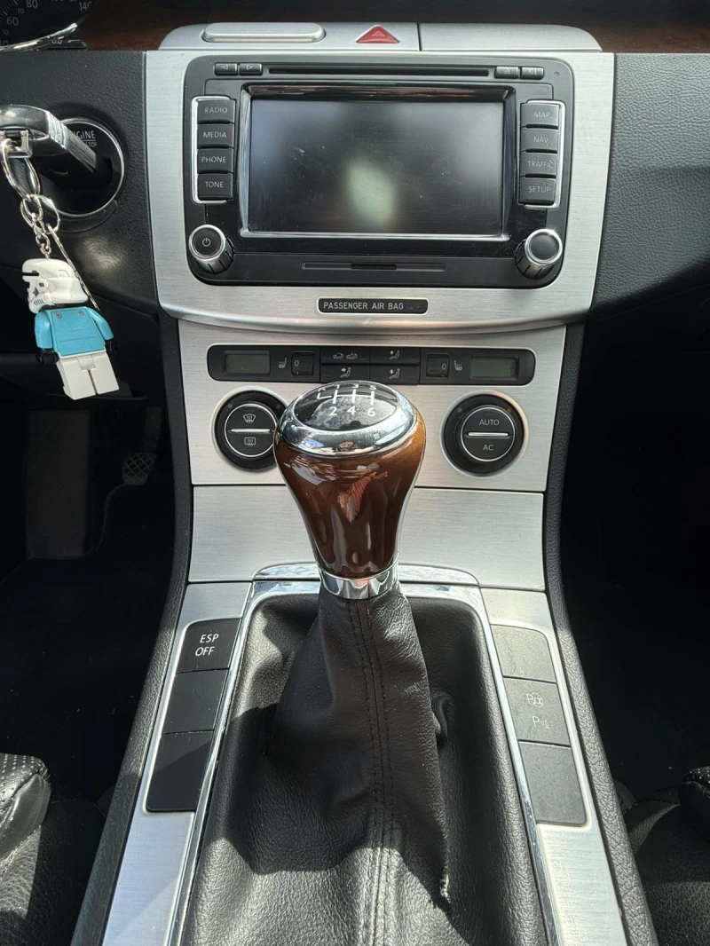 VW Passat, снимка 7 - Автомобили и джипове - 51446944