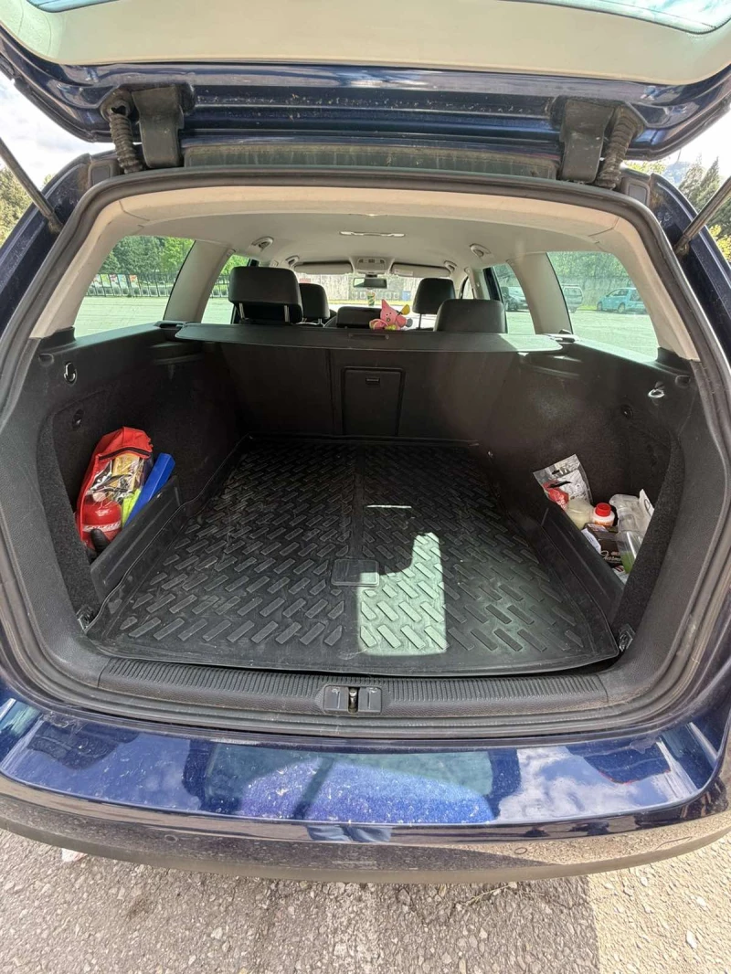 VW Passat, снимка 15 - Автомобили и джипове - 51446944