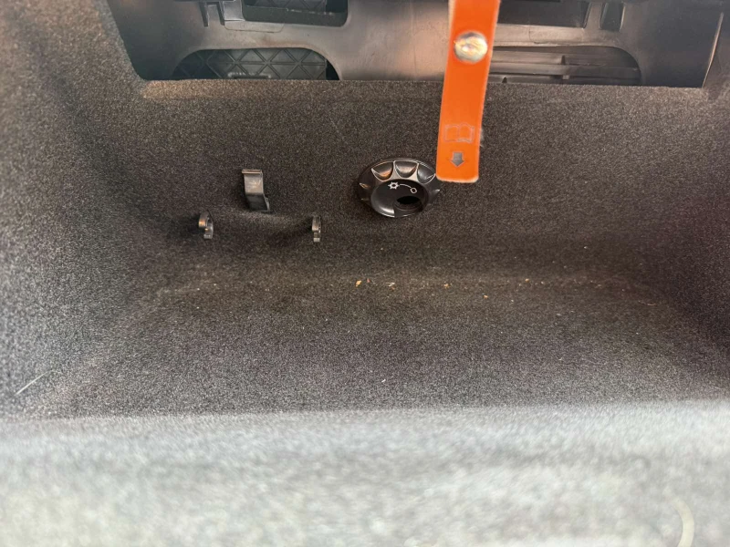 VW Passat, снимка 16 - Автомобили и джипове - 51446944