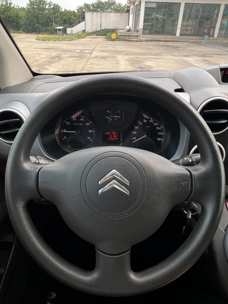 Citroen Berlingo 1.6VTi 120кс XTR пакет, Климатроник, Серв. Книжка!, снимка 10 - Автомобили и джипове - 52248392