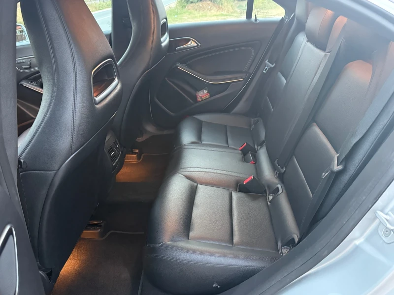 Mercedes-Benz CLA 250 2.0 AMG line, снимка 7 - Автомобили и джипове - 52248537