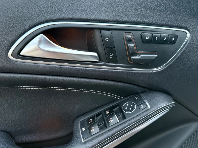 Mercedes-Benz CLA 250 2.0 AMG line, снимка 11 - Автомобили и джипове - 52248537