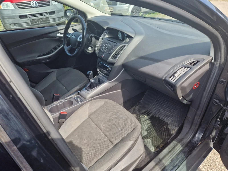 Ford Focus 1.6 Дизел, снимка 10 - Автомобили и джипове - 51898852