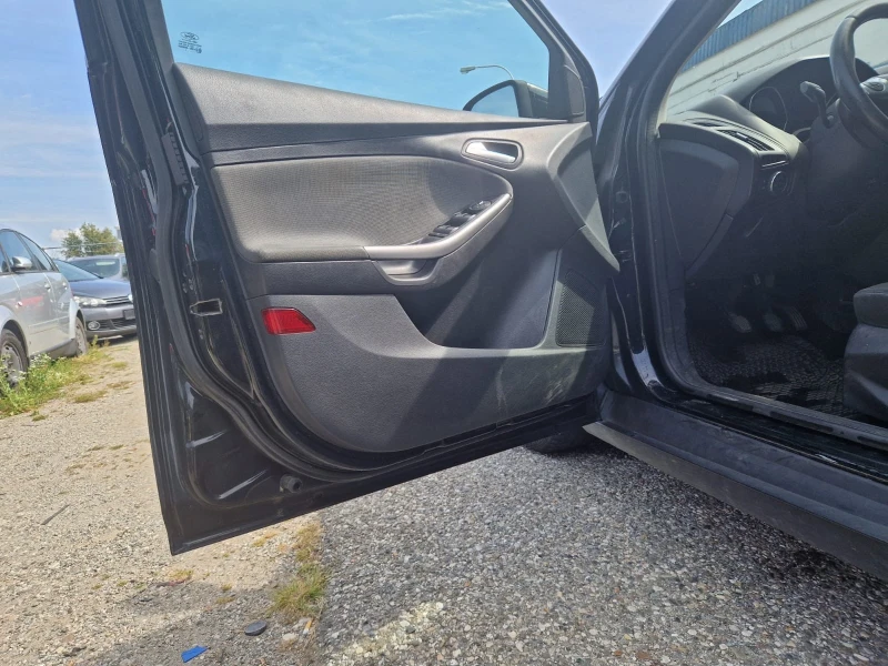 Ford Focus 1.6 Дизел, снимка 9 - Автомобили и джипове - 51898852