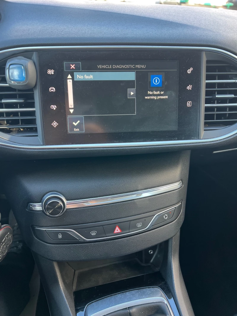 Peugeot 308 1.6HDI, снимка 13 - Автомобили и джипове - 52425547