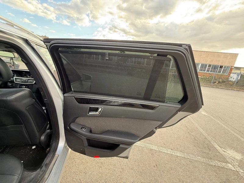 Mercedes-Benz E 350 4x4* Distronik* 3.0CDI* 7G* , снимка 12 - Автомобили и джипове - 52553758