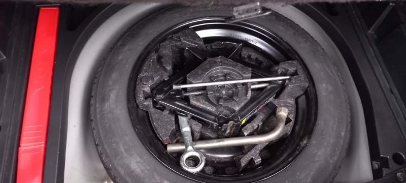 Volvo V40 D2, снимка 6 - Автомобили и джипове - 52979516