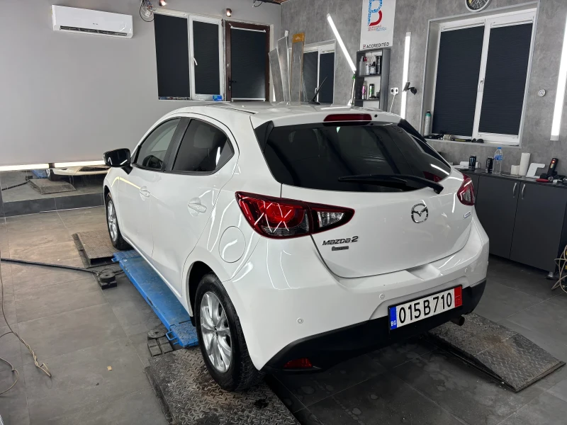 Mazda 2 ВНОС ШВЕЙЦАРИЯ АВТОМАТ 1.5 бензин Skyactiv, снимка 3 - Автомобили и джипове - 53343417