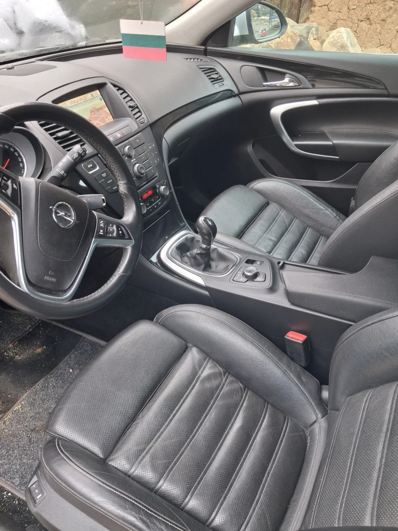 Opel Insignia, снимка 3 - Автомобили и джипове - 53484487