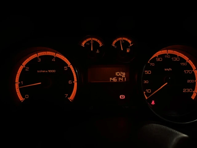 Peugeot 308  - изображение 6