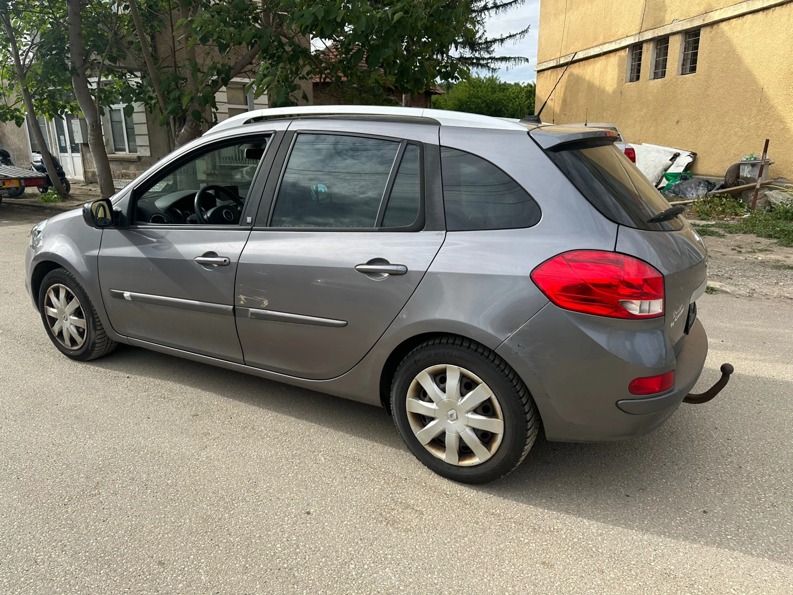 Renault Clio 1.2i - изображение 3