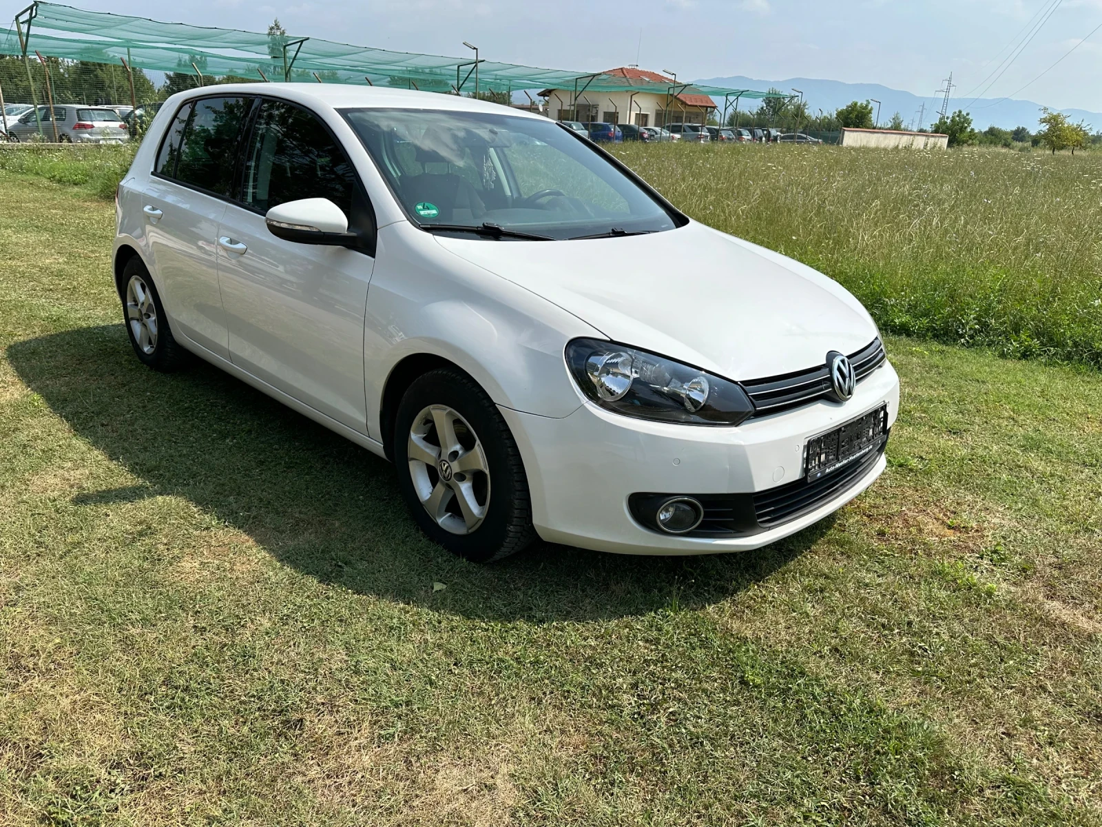 VW Golf 1.6 I Газ-бензин - изображение 3