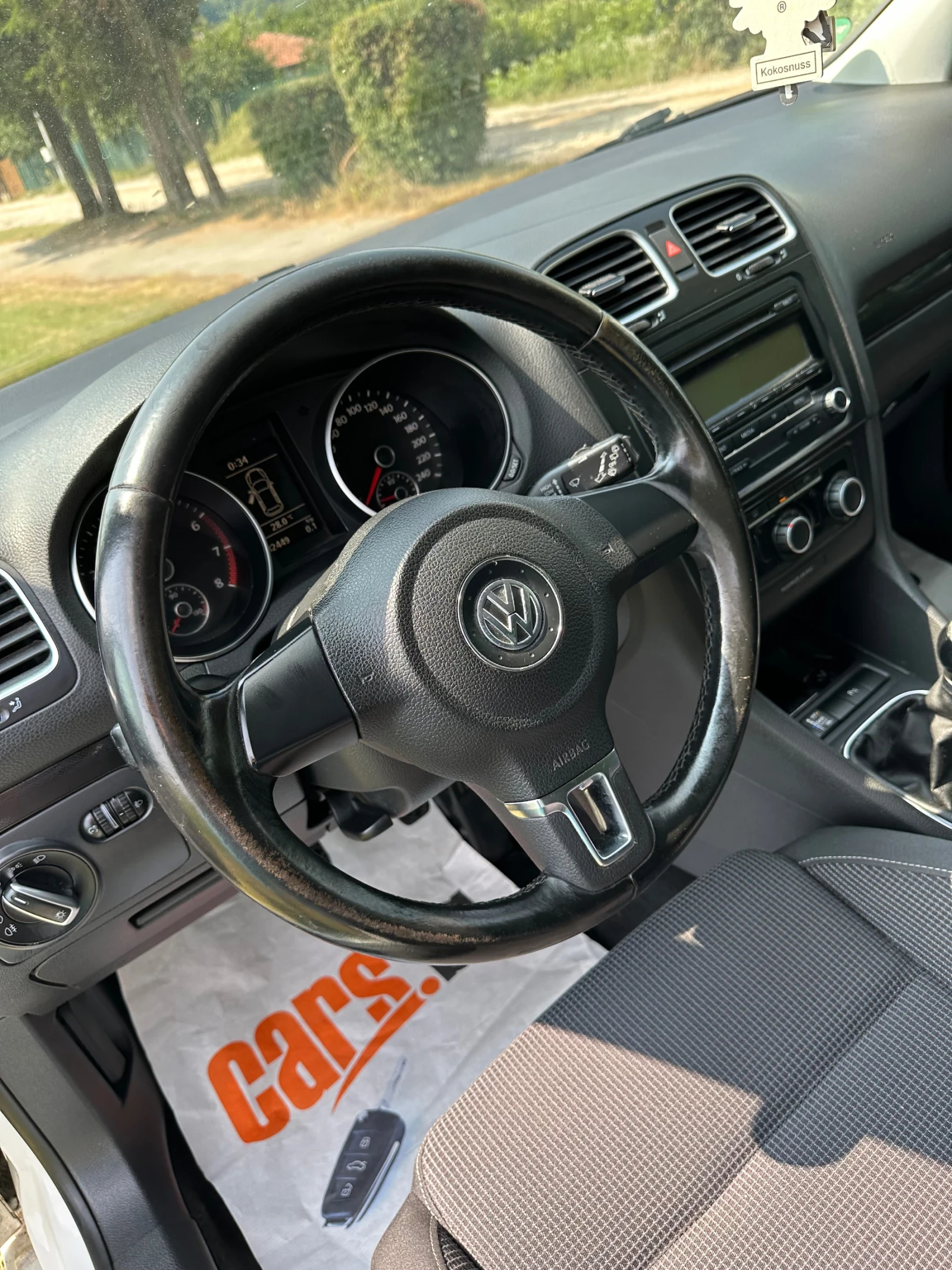 VW Golf 1.6 I Газ-бензин - изображение 9