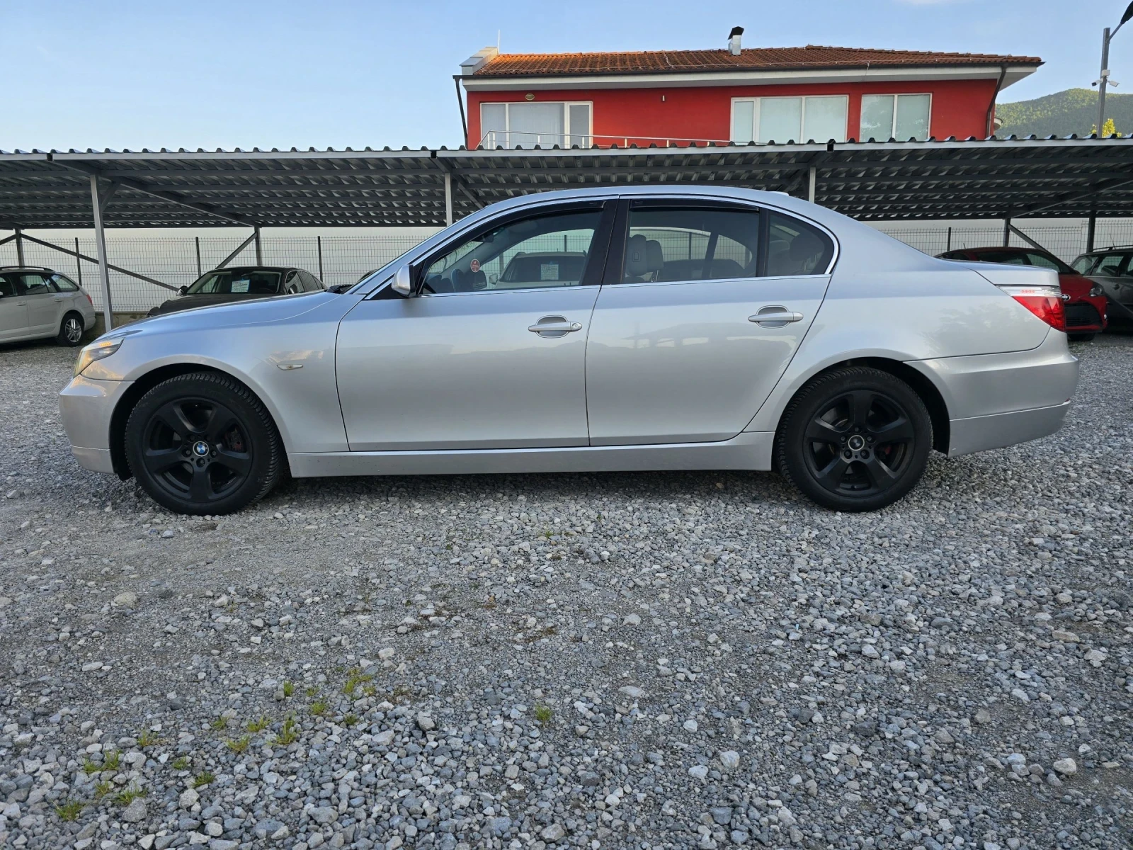 BMW 530 3.0i FACELIFT  - изображение 7