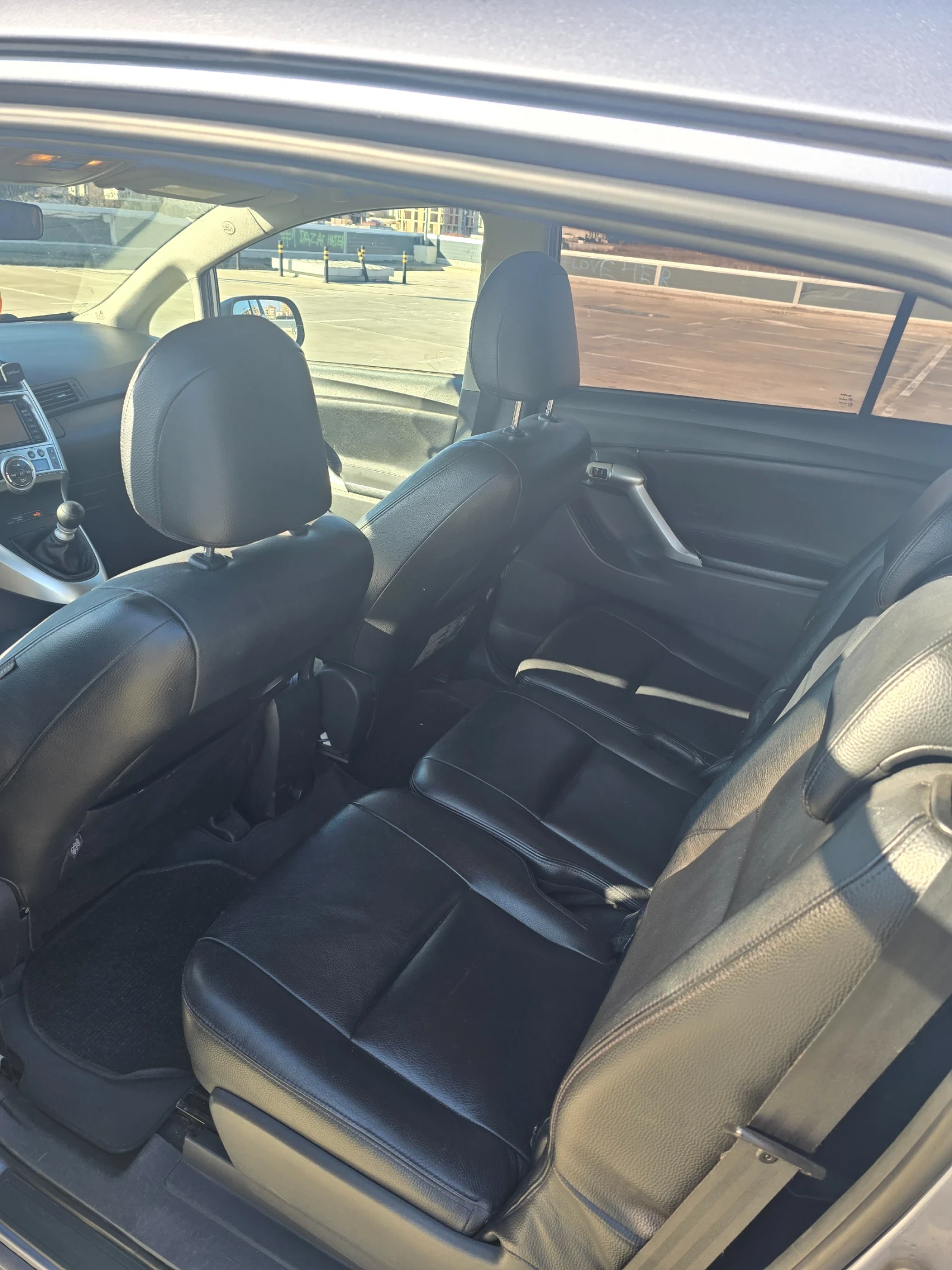 Toyota Verso 2.0 D4D - изображение 6