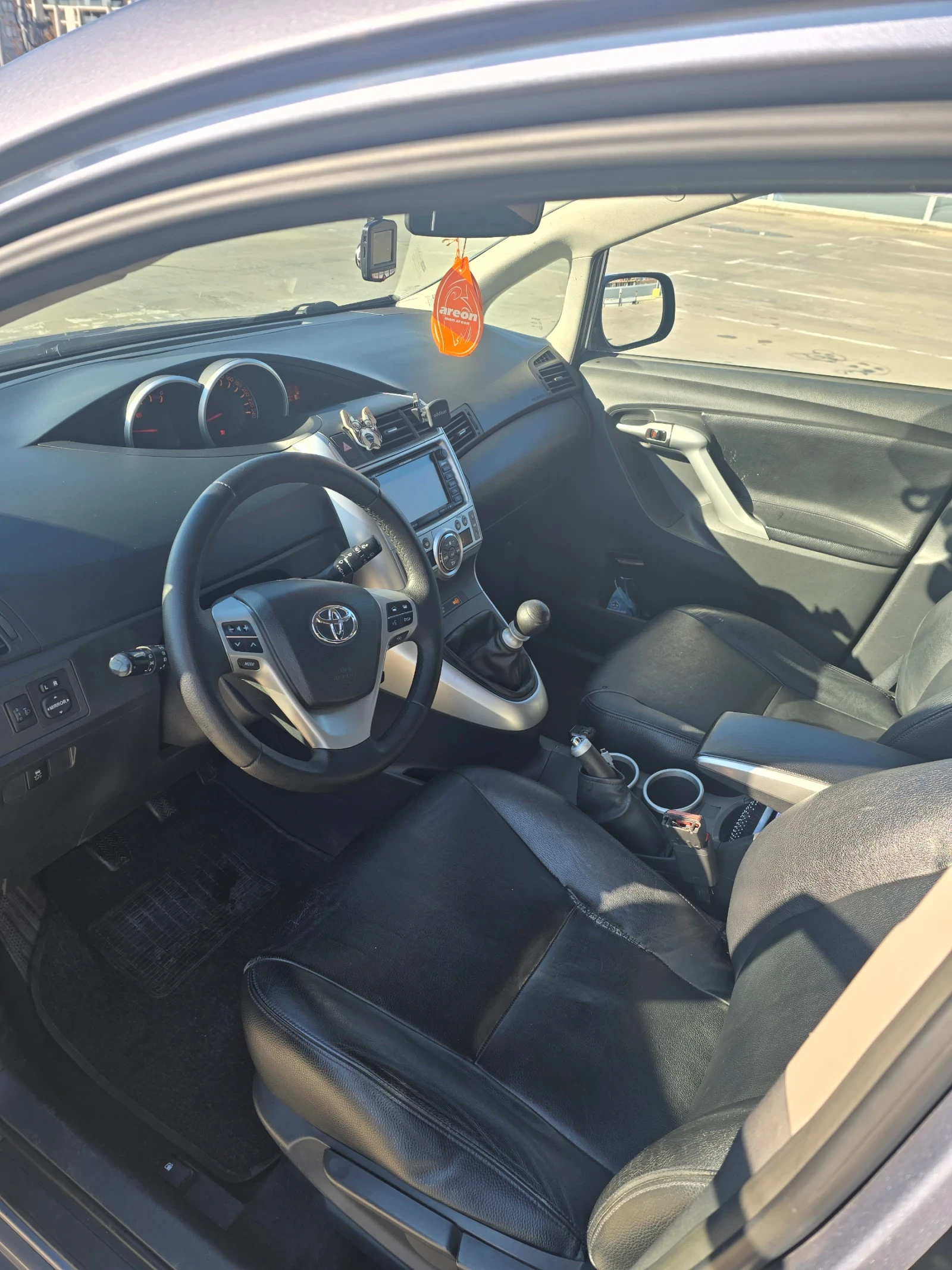 Toyota Verso 2.0 D4D - изображение 5