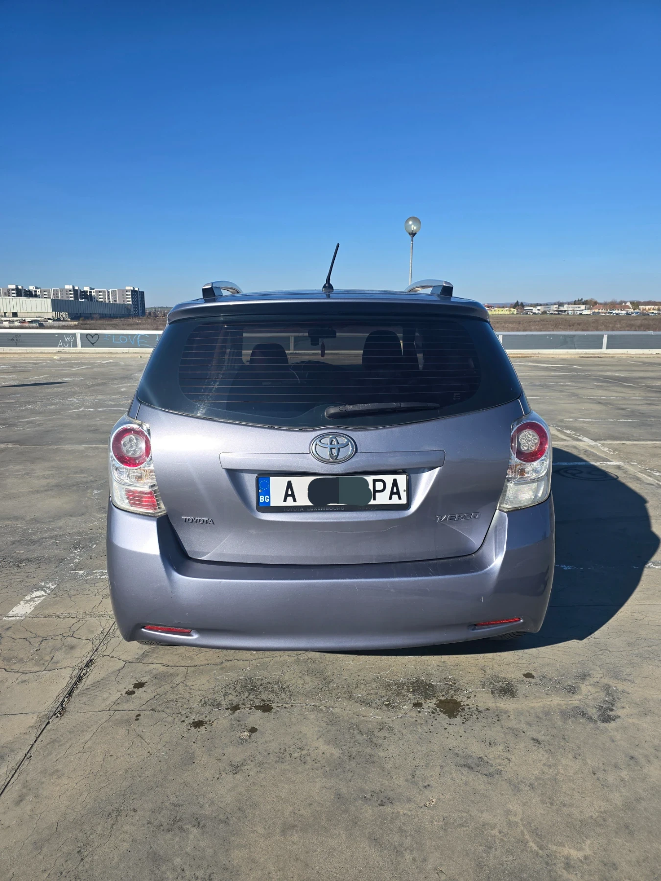 Toyota Verso 2.0 D4D - изображение 2