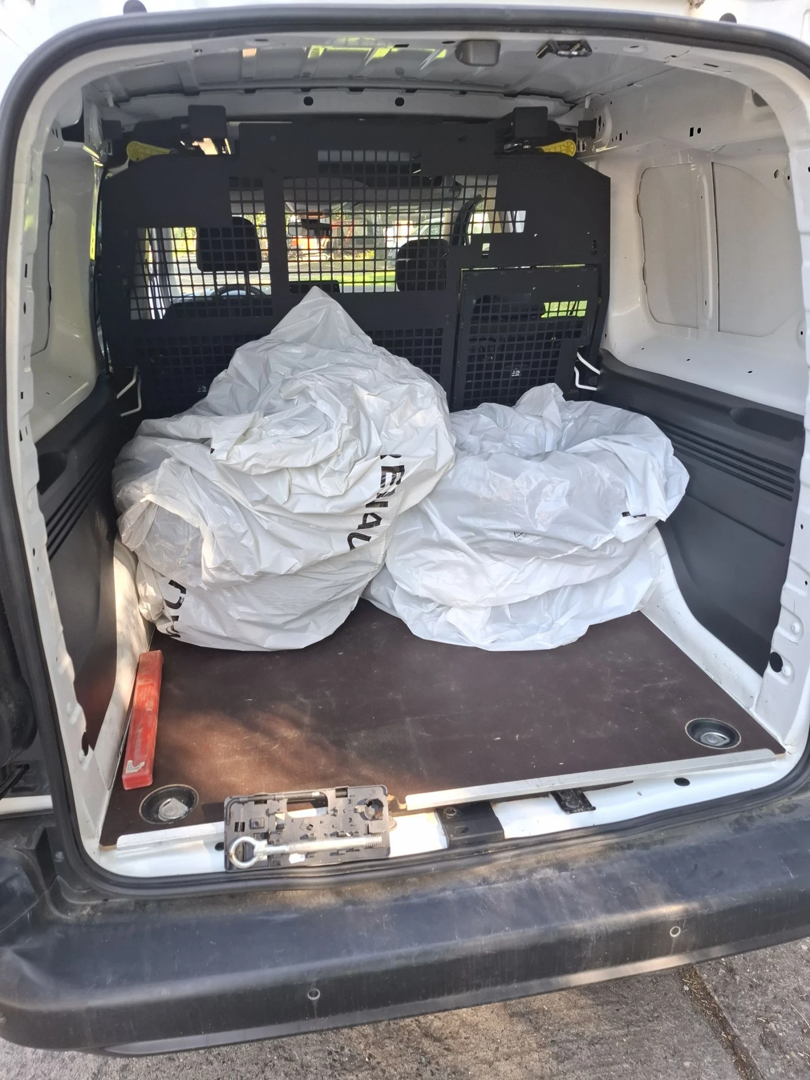 Opel Combo ТовароПътнически - изображение 6