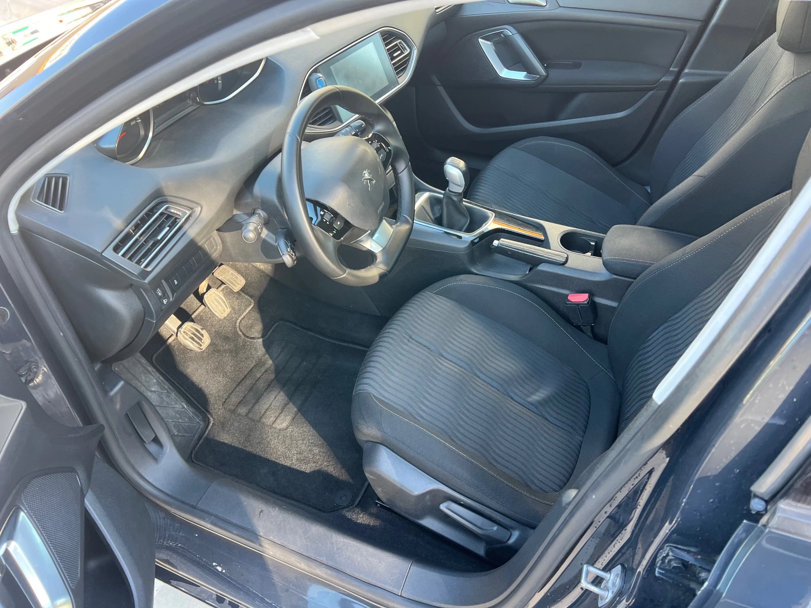 Peugeot 308 1.6HDI - изображение 10