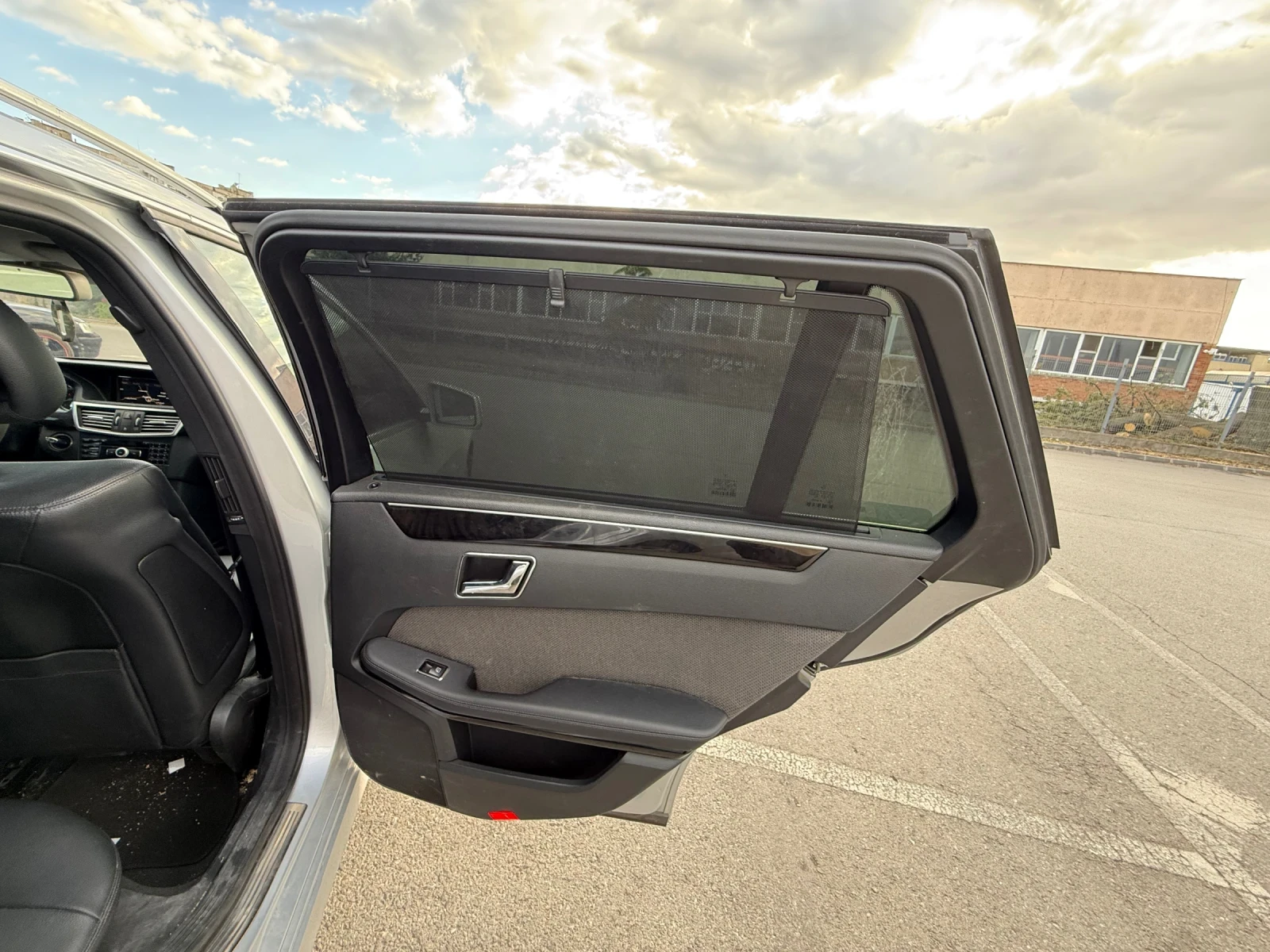 Mercedes-Benz E 350 4x4* Distronik* 3.0CDI* 7G*  | Mobile.bg � ����������� 12