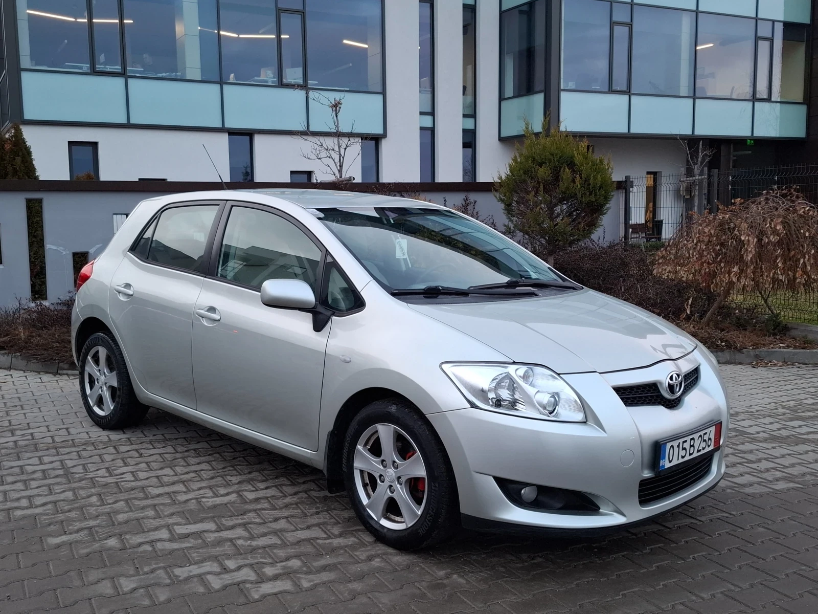 Toyota Auris 1.4D4D* (90кс)* * FACELIFT* * NAVI* НОВ ВНОС* *  - изображение 9