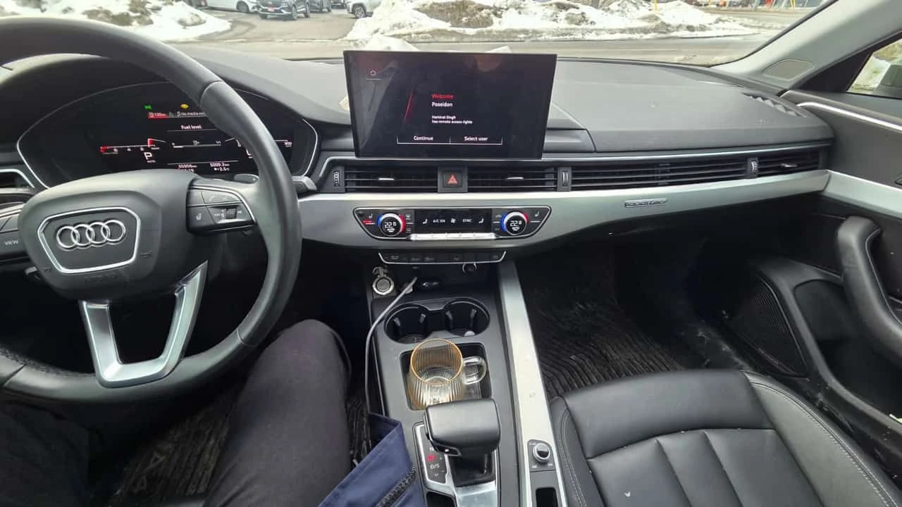 Audi A4 Technik 45 TFSI/CARFAX/ДИСТРОНИК/360 КАМЕРИ , снимка 9 - Автомобили и джипове - 53749566