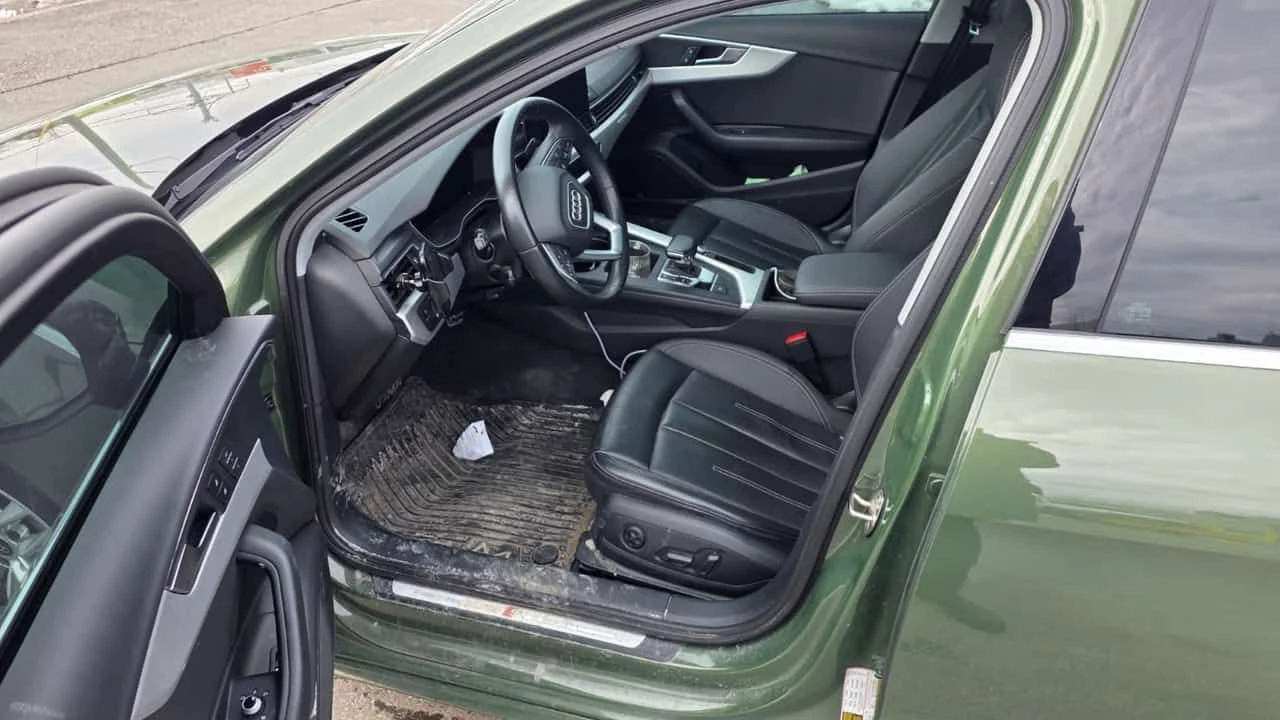 Audi A4 Technik 45 TFSI/CARFAX/ДИСТРОНИК/360 КАМЕРИ , снимка 7 - Автомобили и джипове - 53749566