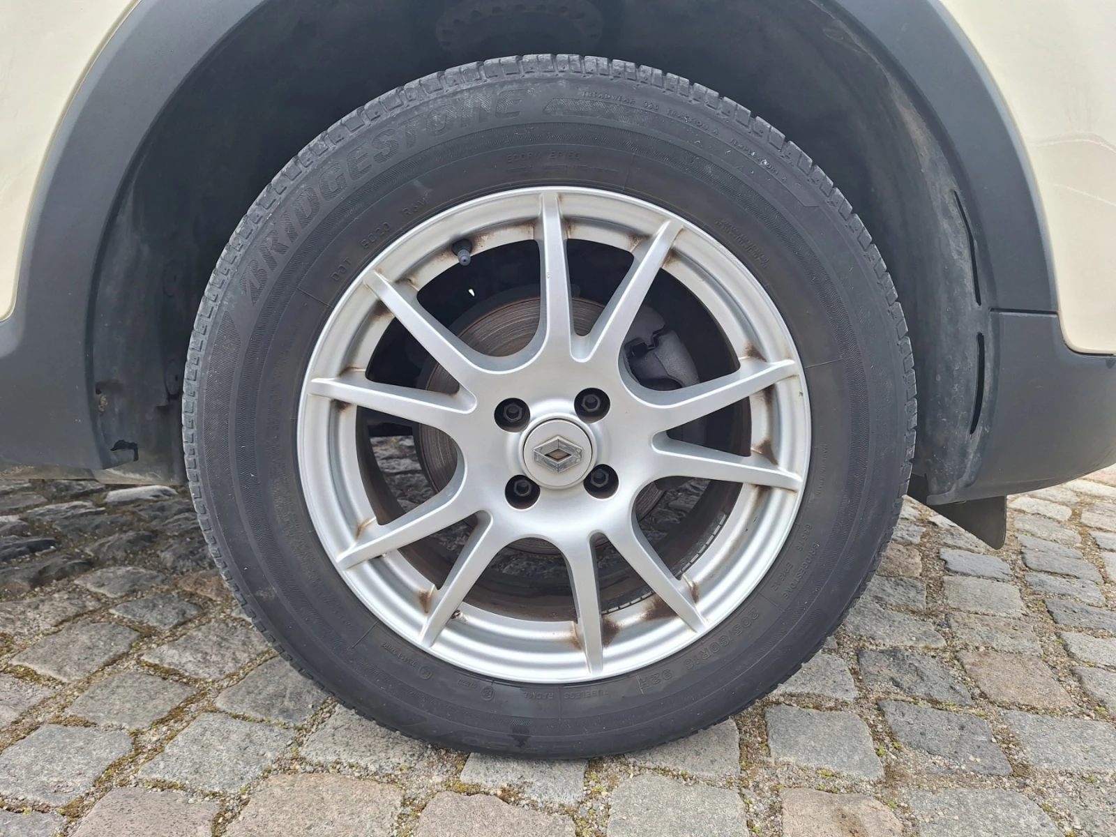 Renault Captur TCe 90 к.с., снимка 17 - Автомобили и джипове - 53996148