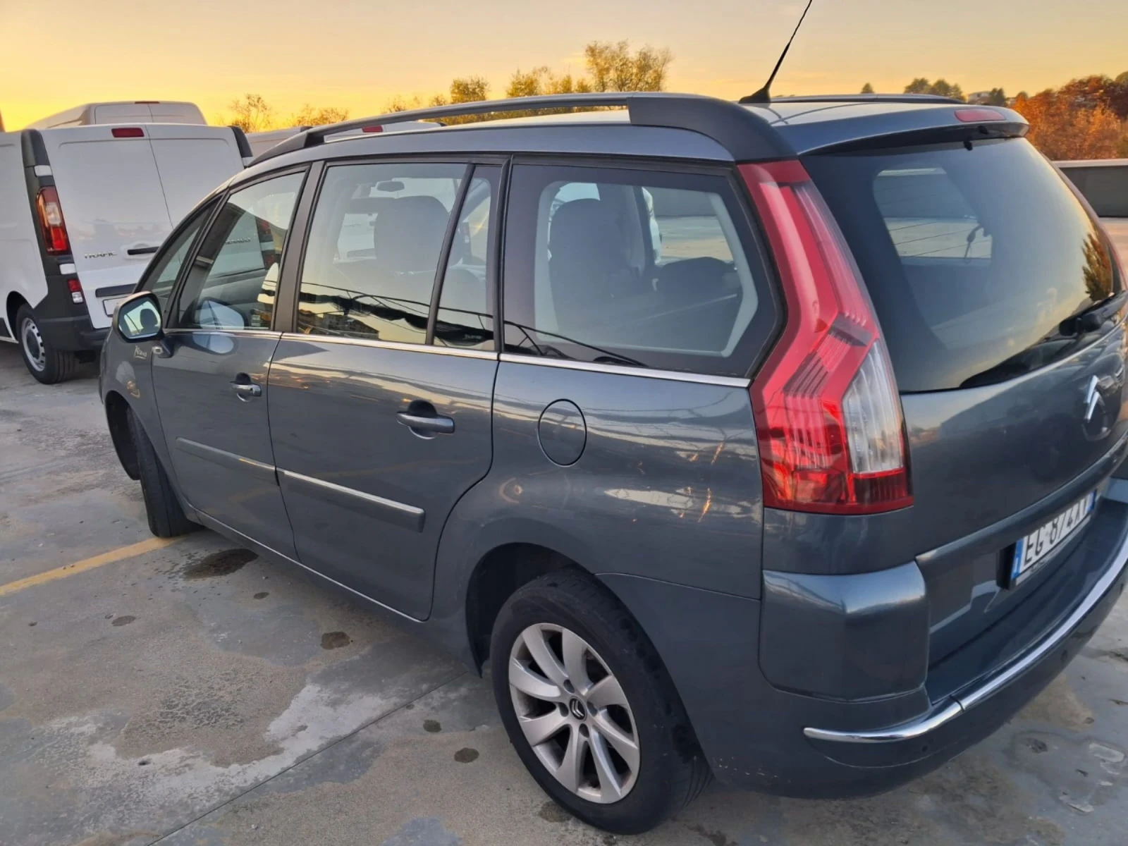 Citroen C4 Picasso Grand Picasso 7 места Евро5 , снимка 9 - Автомобили и джипове - 54130542