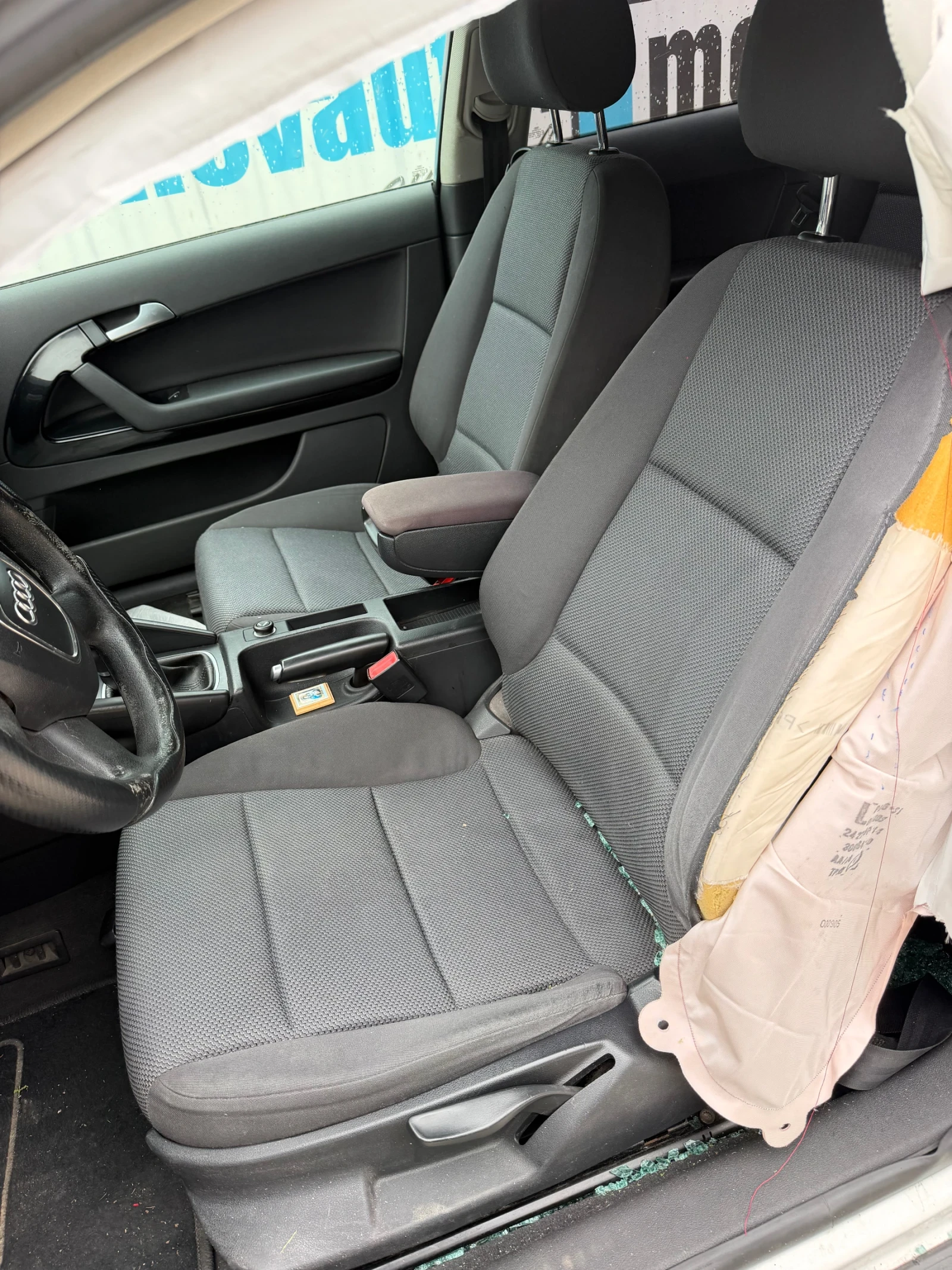 Audi A3 1.6 102кс, снимка 6 - Автомобили и джипове - 54171248