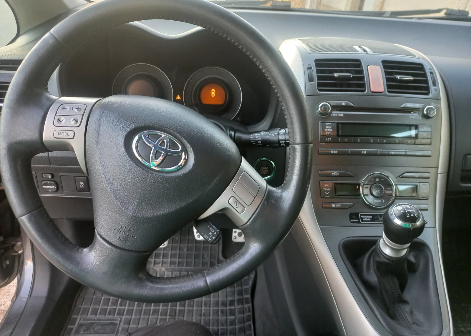 Toyota Auris 2.0, снимка 7 - Автомобили и джипове - 54207448