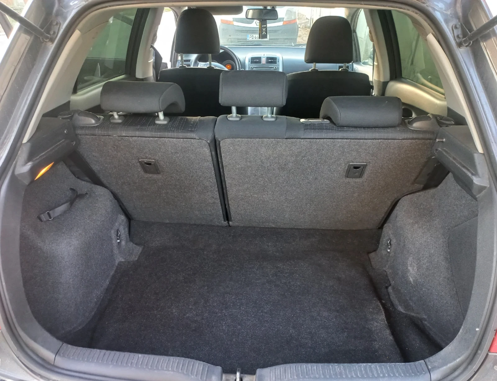 Toyota Auris 2.0, снимка 5 - Автомобили и джипове - 54207448