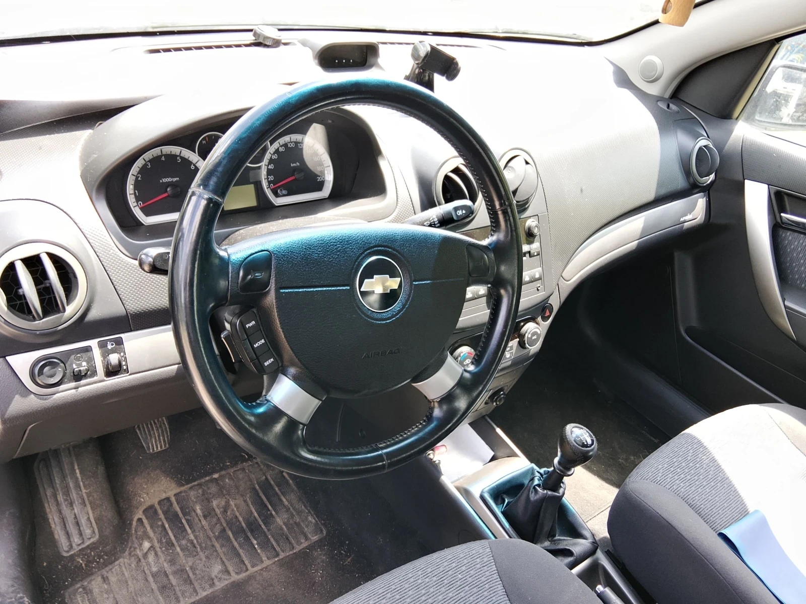 Chevrolet Aveo, снимка 7 - Автомобили и джипове - 54629880