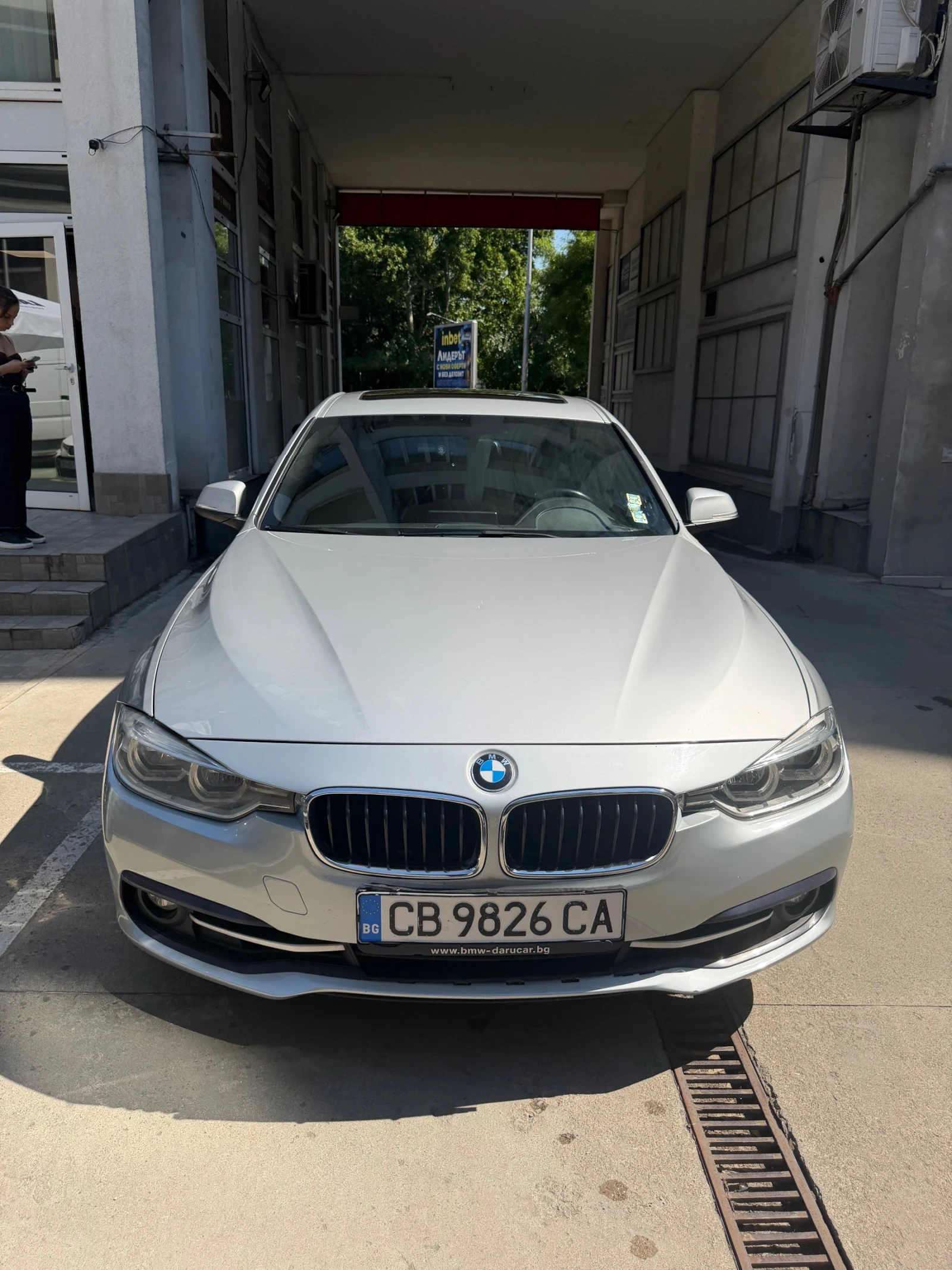 BMW 330 X-DRAVE, снимка 4 - Автомобили и джипове - 55382141