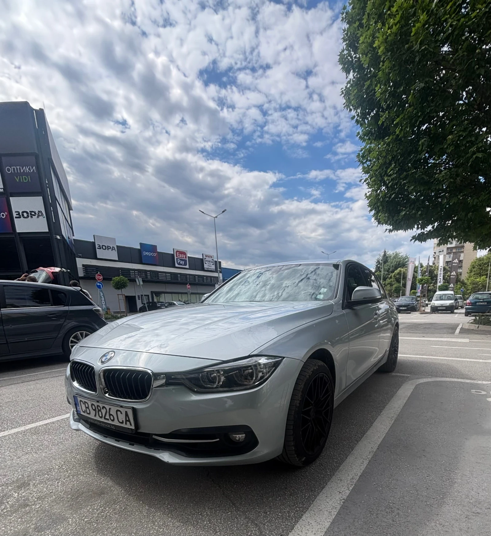 BMW 330 X-DRAVE, снимка 16 - Автомобили и джипове - 55382141