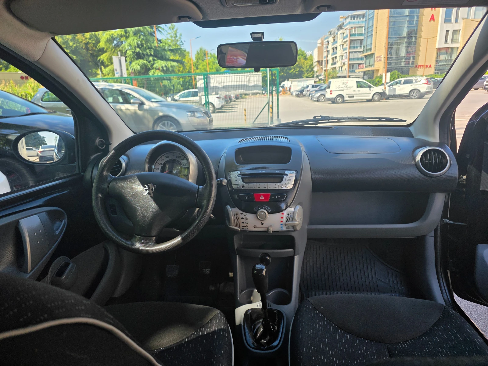 Peugeot 107 1.0, снимка 12 - Автомобили и джипове - 55456178