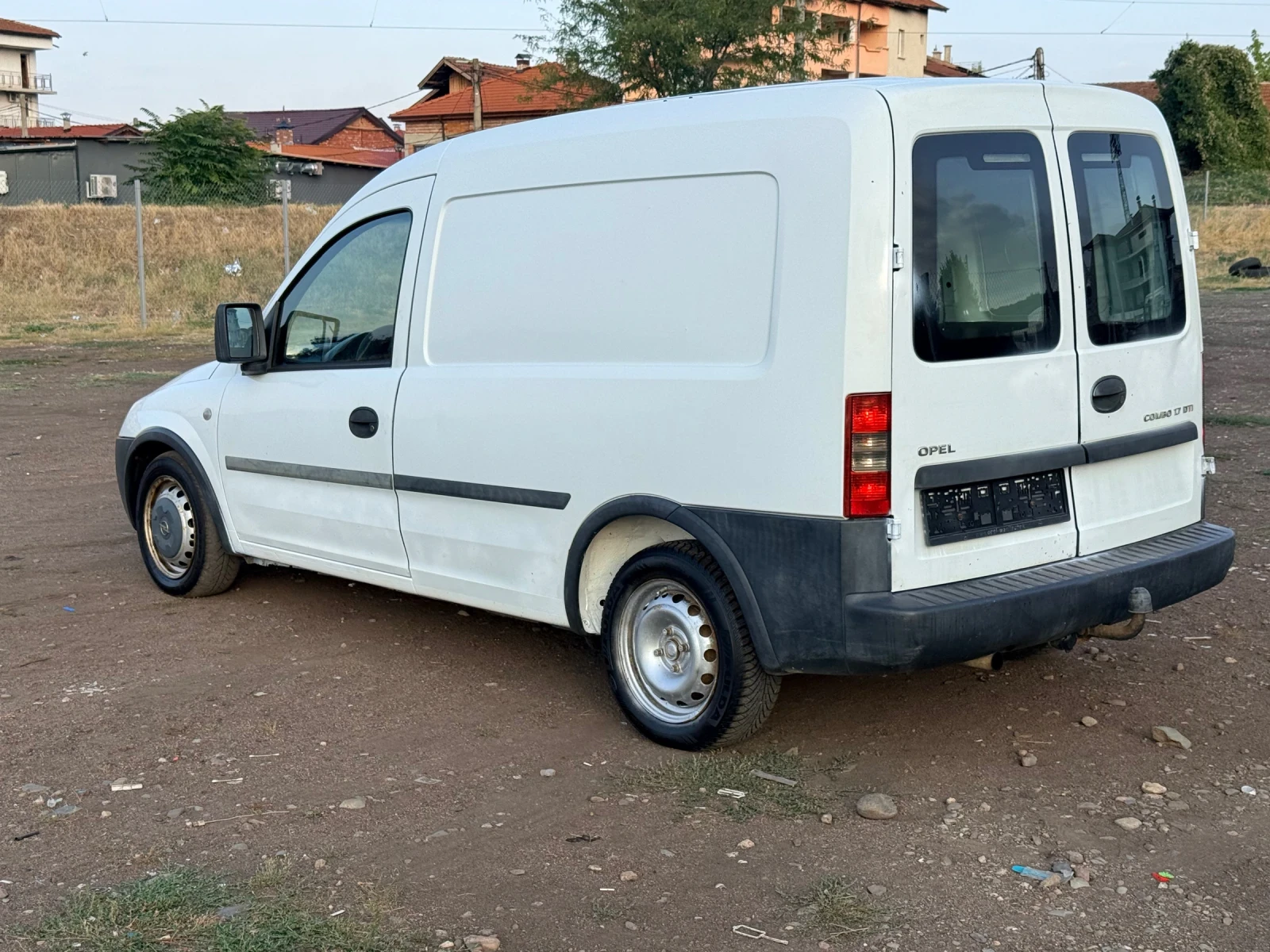 Opel Combo 1.7D, снимка 4 - Автомобили и джипове - 55849127