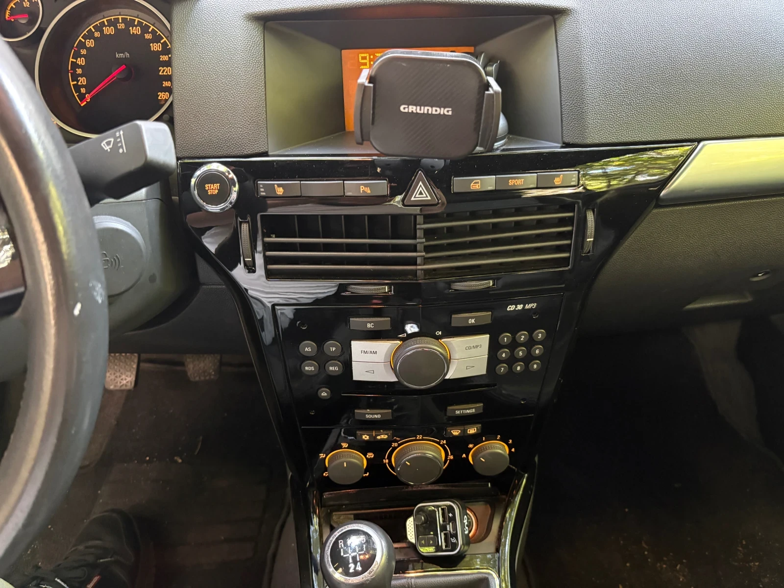 Opel Astra, снимка 6 - Автомобили и джипове - 56184117