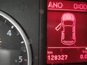 VW Tiguan 2.0 tdi, снимка 4