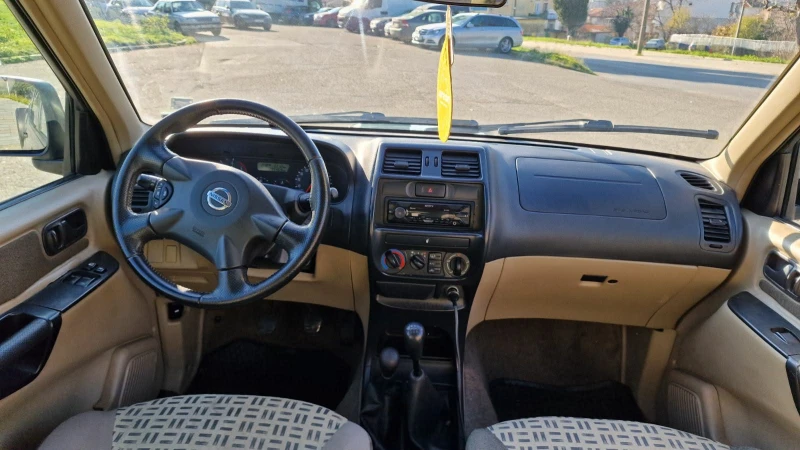 Nissan Terrano II, снимка 7 - Автомобили и джипове - 52814302