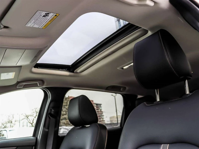 Mazda CX-90 * Premium Sport * CARFAX * ЦЕНА ДО БГ, снимка 13 - Автомобили и джипове - 53193539